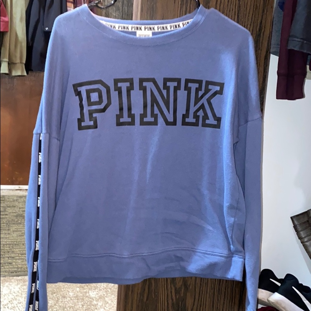 crew neck
